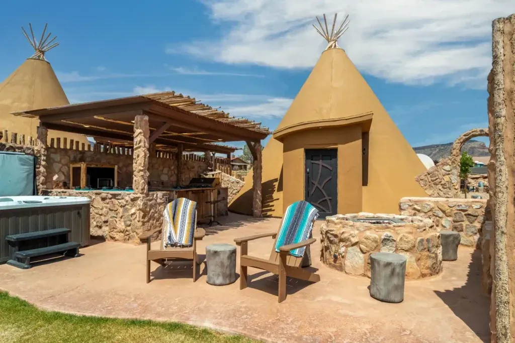 Luxury Teepee Camping in Utah